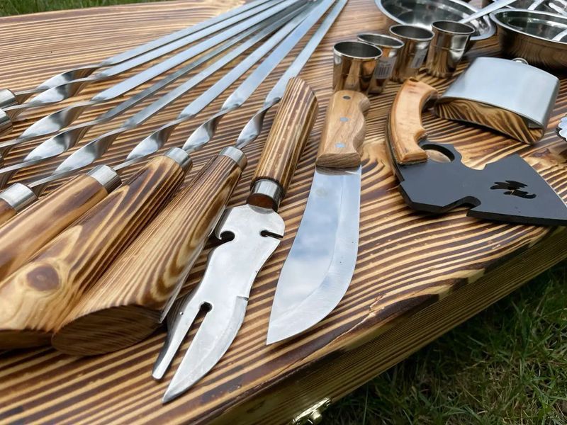Подарунковий набір Кейс-столик Piknik №6 M. Шашличний набір. Подарунок братові  Кейс-столик Piknik №6 M фото